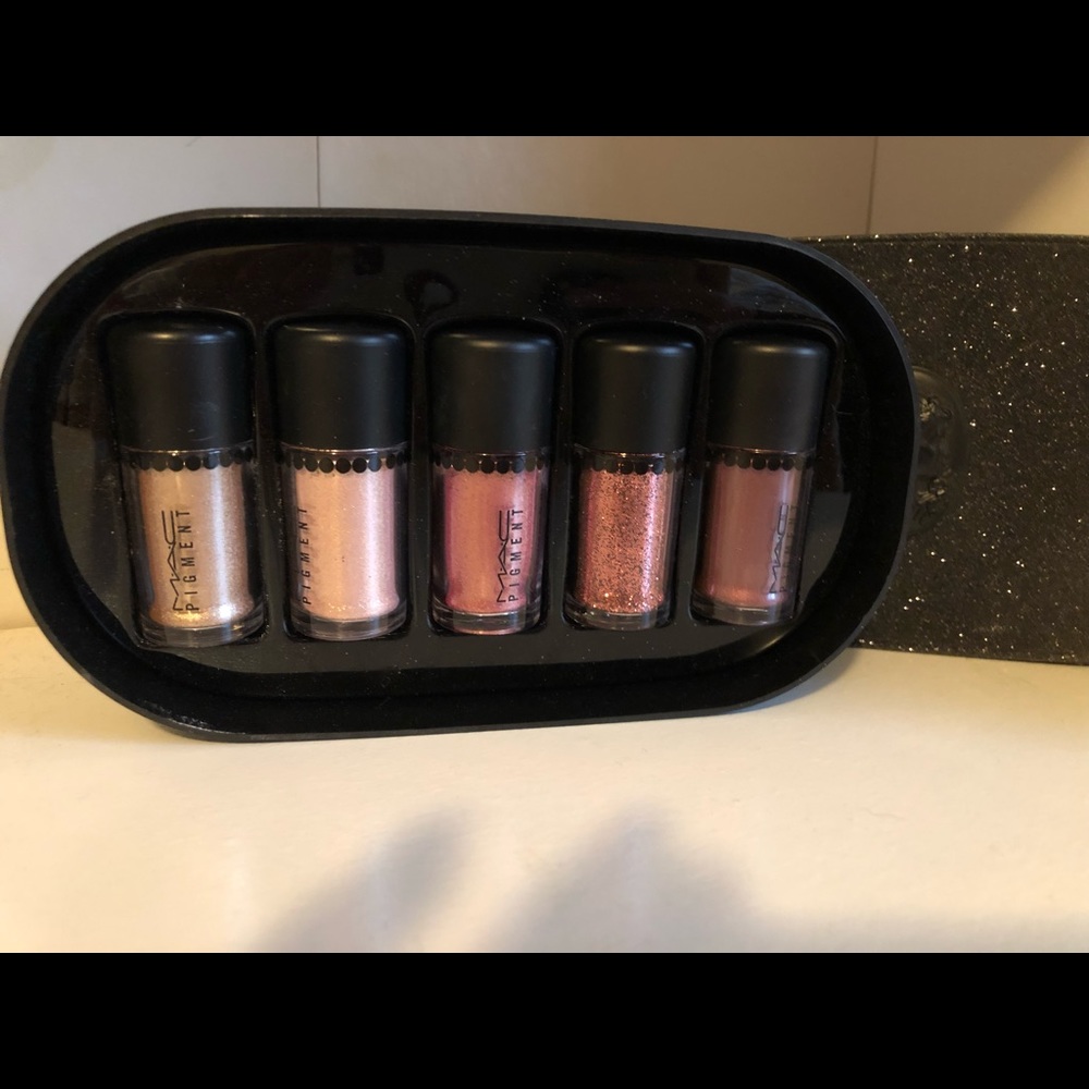 MAC Pigments set